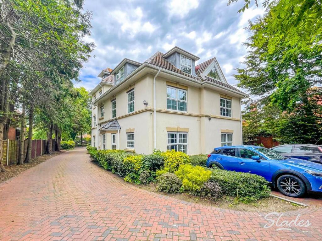 Main image of property: Stourwood Lodge, 5a Stourwood Avenue, Southbourne