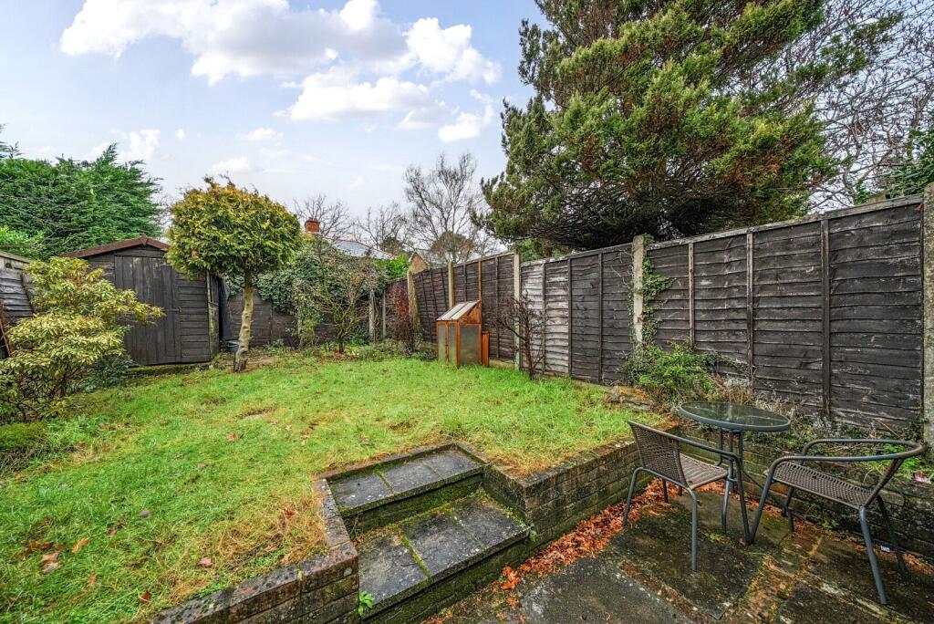 House in Woking, Maybury, Westfield - View 4