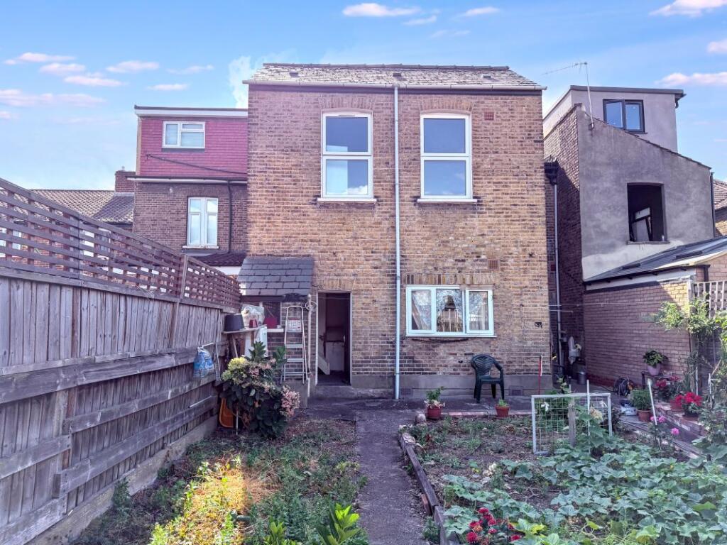 Apartment in London, Leyton - View 4