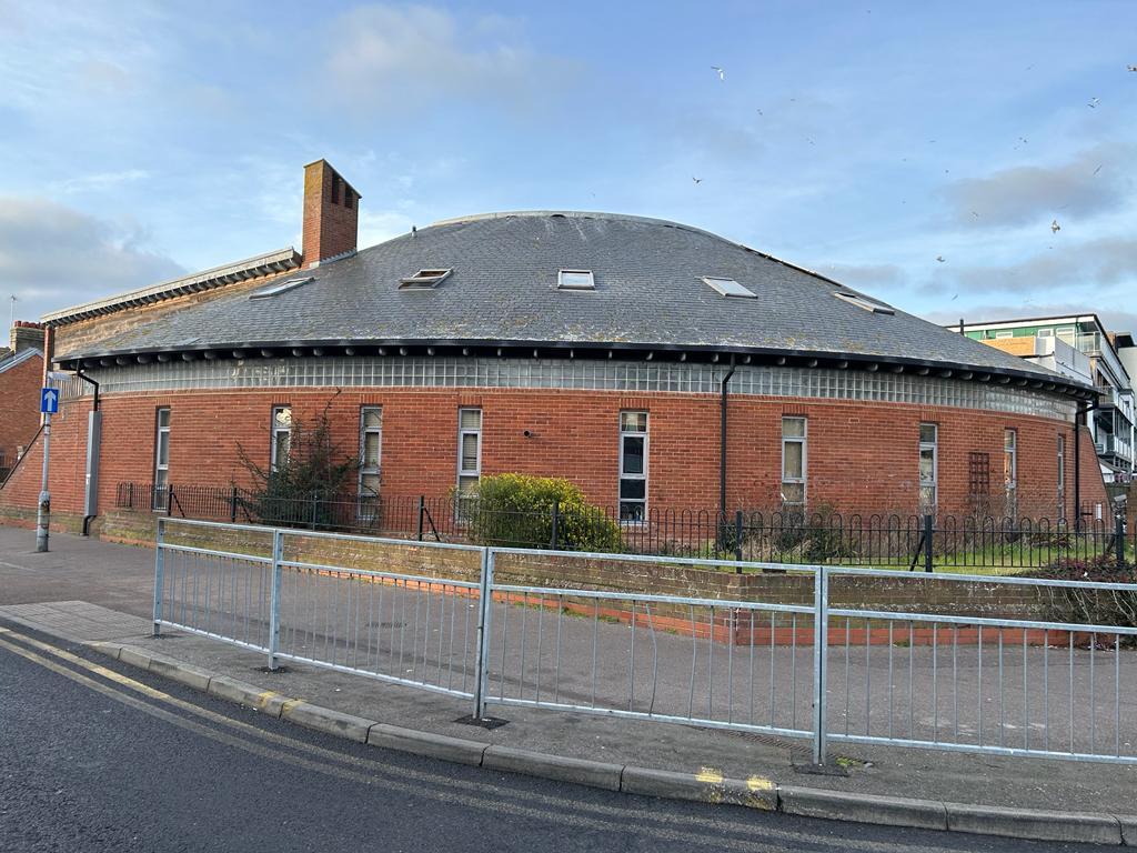 Main image of property: 21 Jackson Road, Clacton-On-Sea, CO15