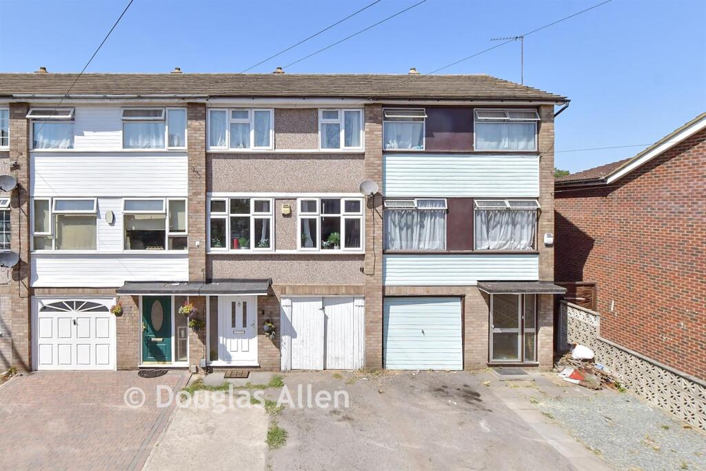 Main image of property: Warwick Road, Rainham, Essex