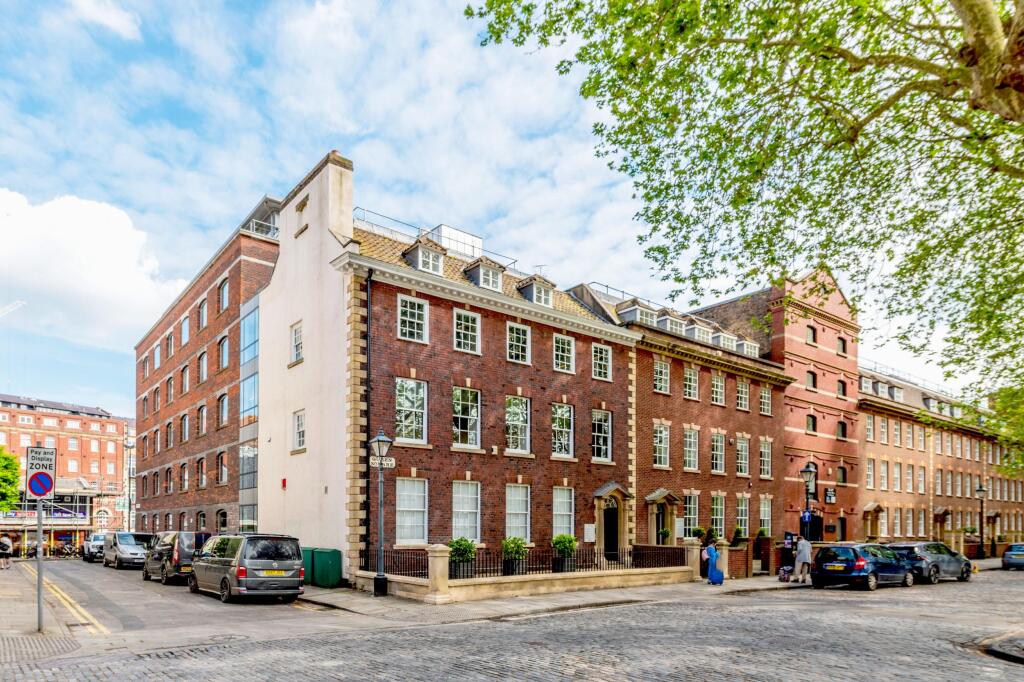 Main image of property: 10 Queen Square, Bristol, BS1