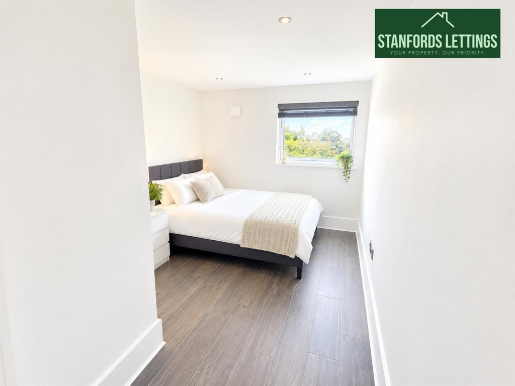 Apartment in Brighton - View 4