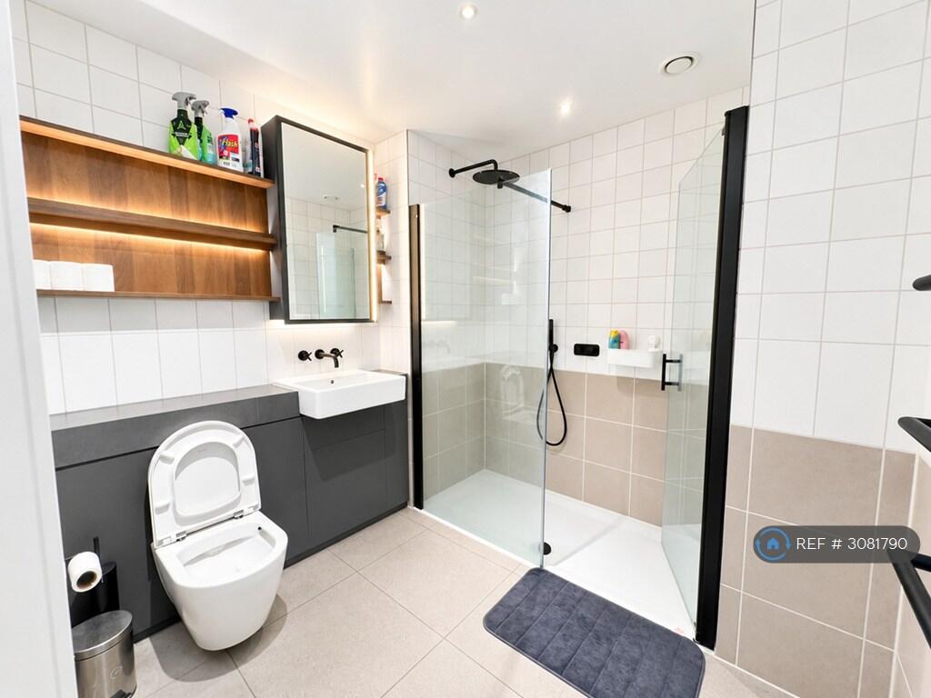 Apartment in London, Canada Water, Rotherhithe - View 4