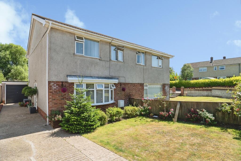 Main image of property: Glyn Rhosyn, Gorseinon, Swansea, SA4