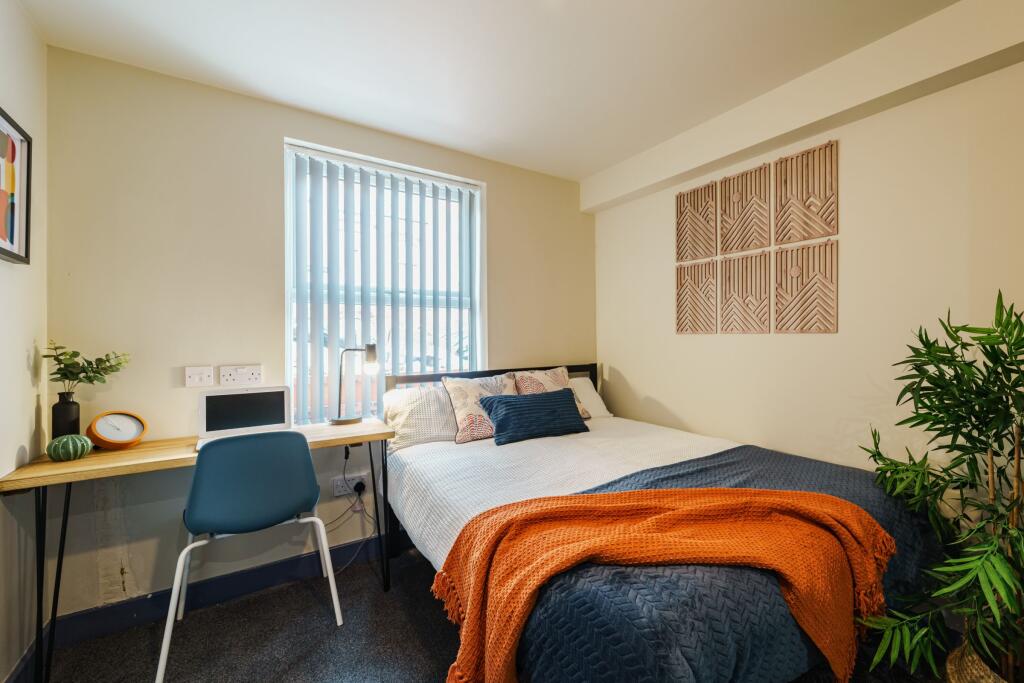 Apartment in Derby, Allestree - View 5