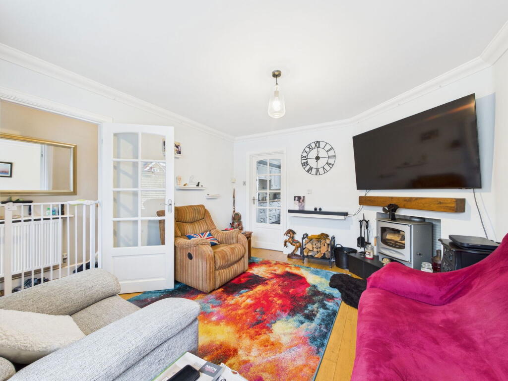 The Street, Clapham, Worthing BN13 3UZ photo 3