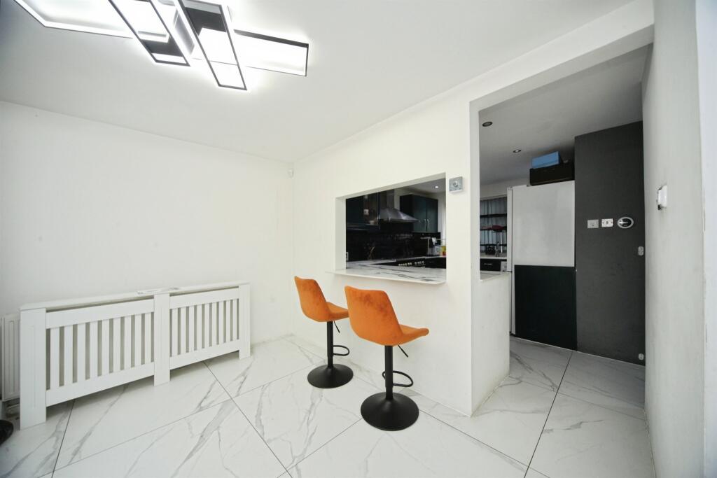 House in Luton - More