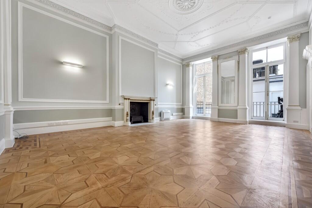 Main image of property: 86 Harley Street, London, W1G