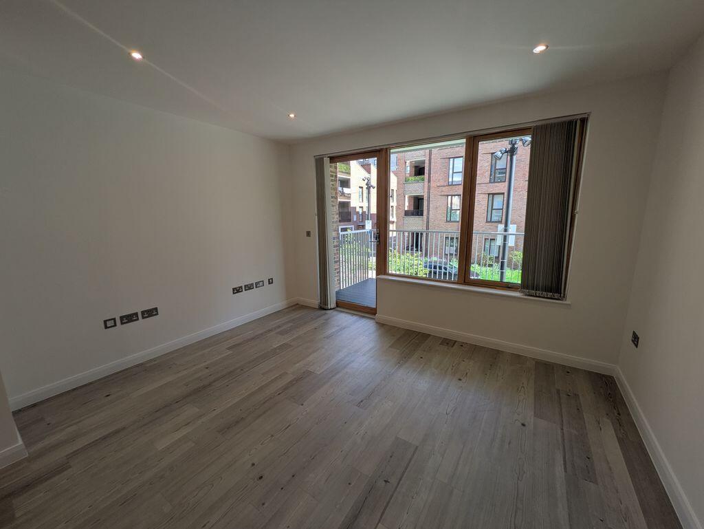 Apartment in London - View 3