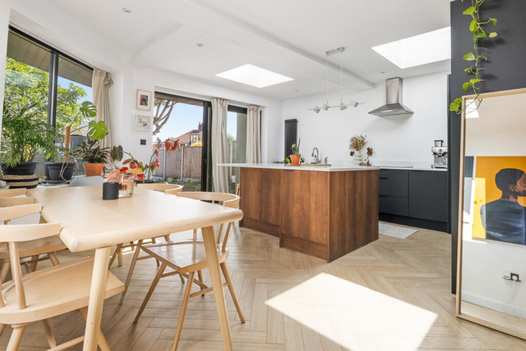 House in Liverpool, Woolton - More