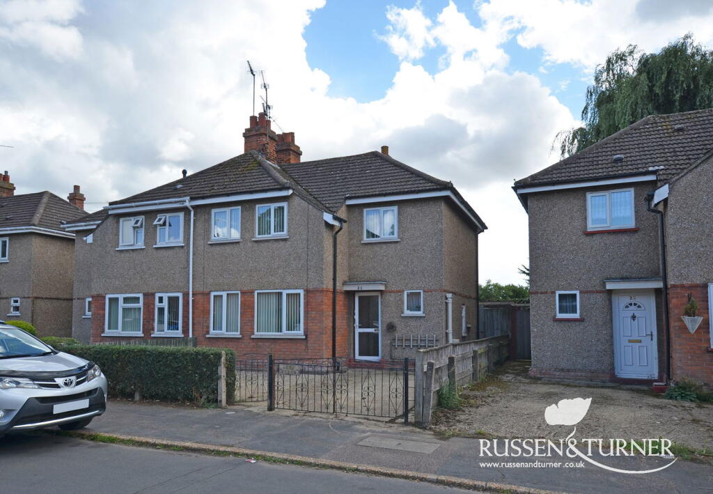 3-bed semi-detached on Bagge Road, King's Lynn, £170,000