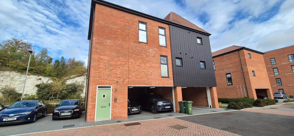 Main image of property: Western Cross, Ebbsfleet Valley, Swanscombe, Kent, DA10