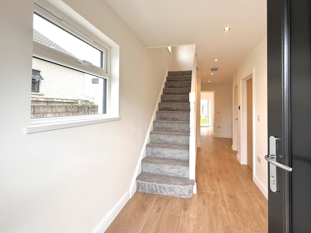 House in Cardiff, Pyle - View 2