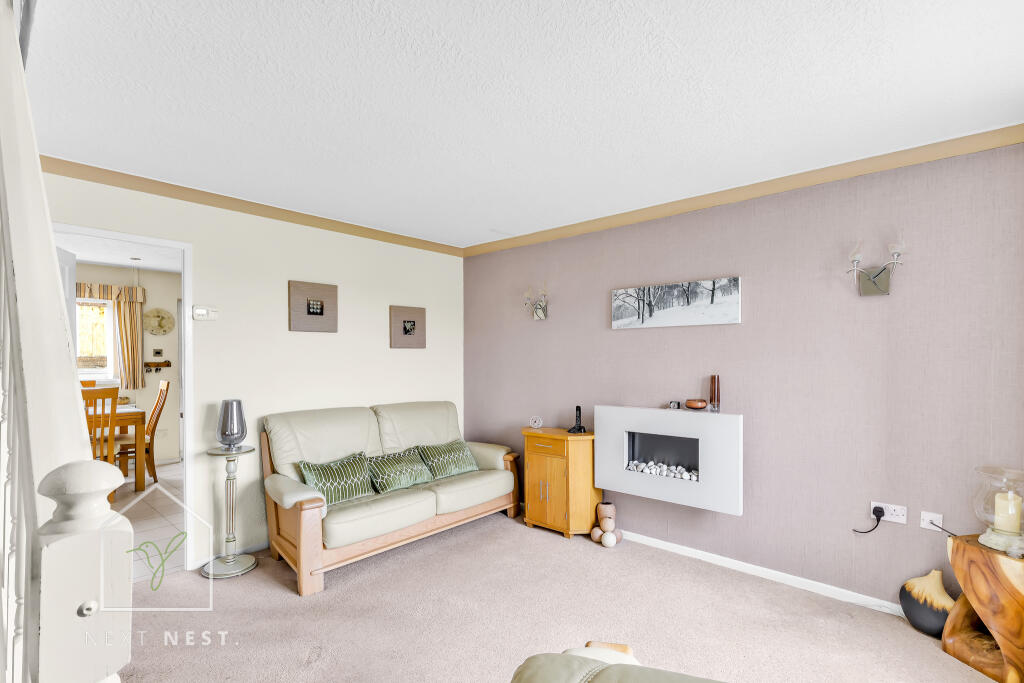 Ashmount Drive, Rochdale photo 2