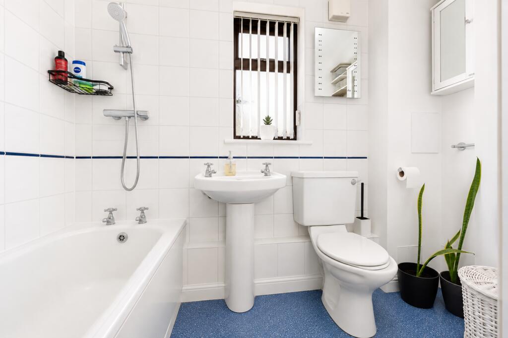 Apartment in St Albans, Bernards Heath - View 5