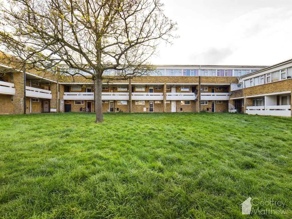 Brockles Mead, Harlow photo 2