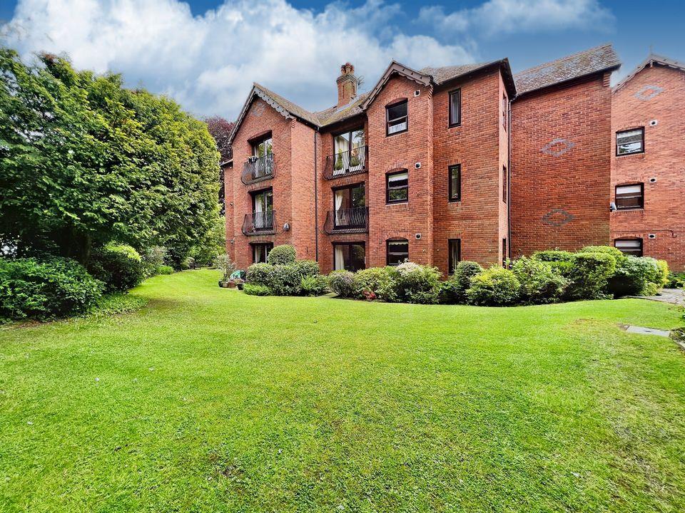 2-bed house on Regent Road, Altrincham, £220,000