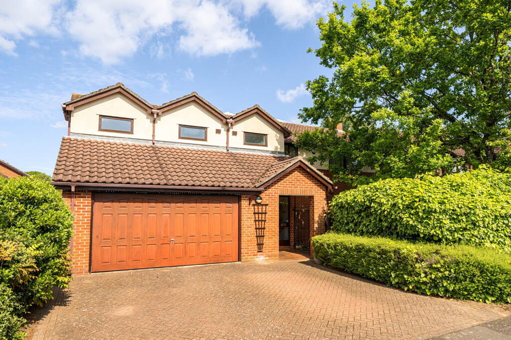 Main image of property: Marquis Drive, Hempstead, Gillingham, Kent, ME7 3DR