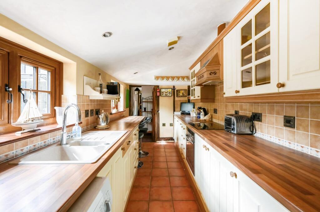 House in Tonbridge - View 3