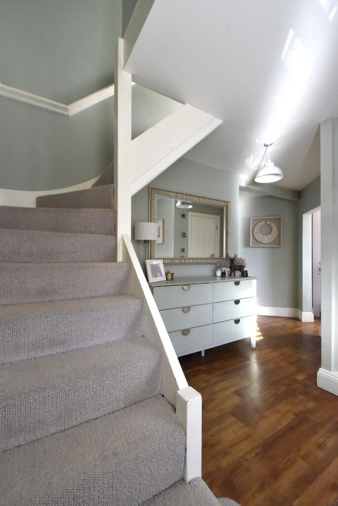 Manor Way, Bromley, Kent, BR2 photo 3