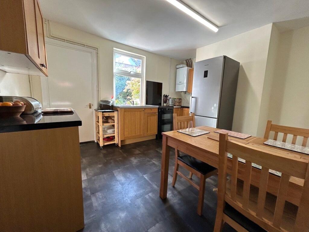 House in Northampton, Woodford cum Membris - More