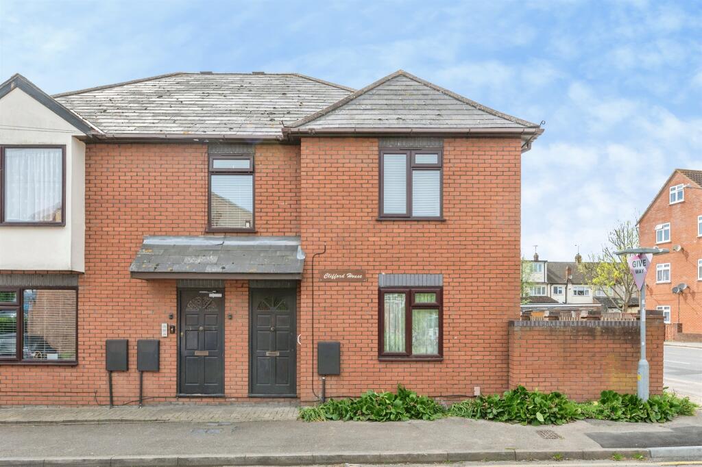 Main image of property: Runnymede Road, Stanford-Le-Hope