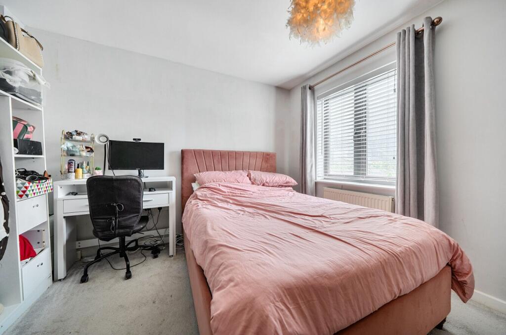 Apartment in Chelmsford - More