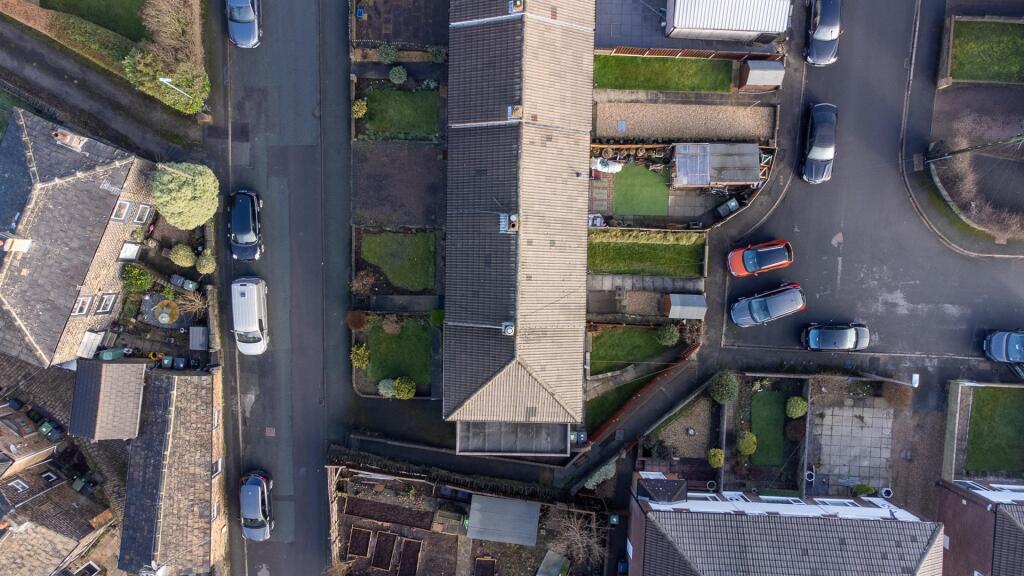 Morland Close photo 4