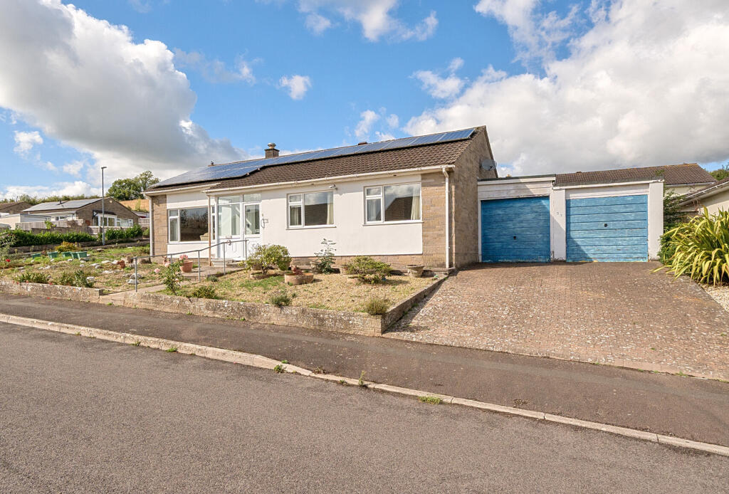 Welton Grove, Midsomer Norton, Radstock, Somerset, BA3