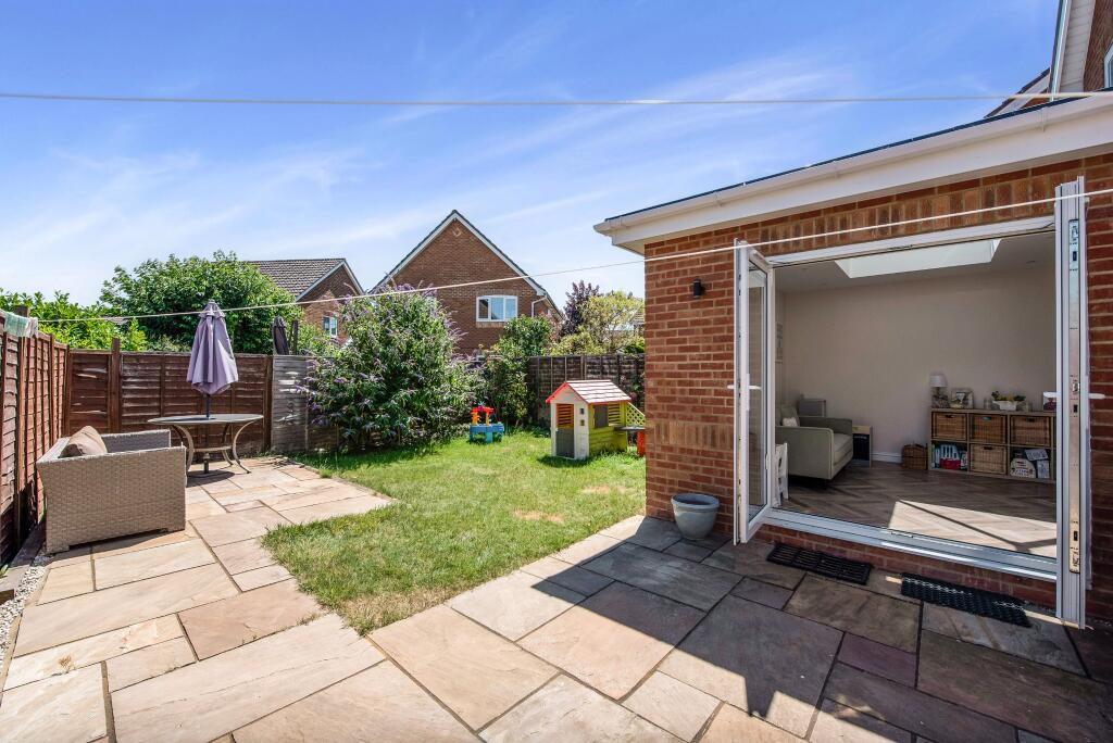 Rownhams, Southampton photo 3