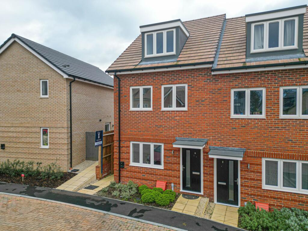 Main image of property: Lectern, Eagle Farm South, MK17