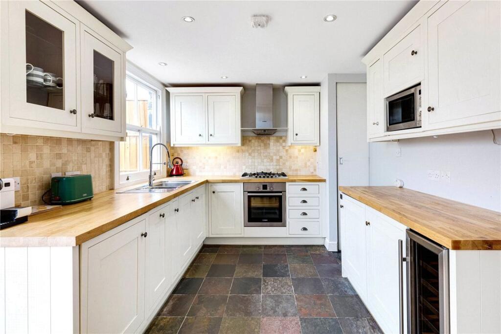 Apartment in London - View 3