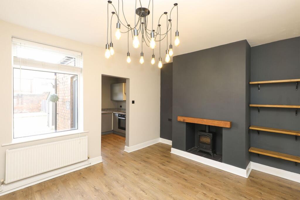 House in Chesterfield, Derbyshire - View 2
