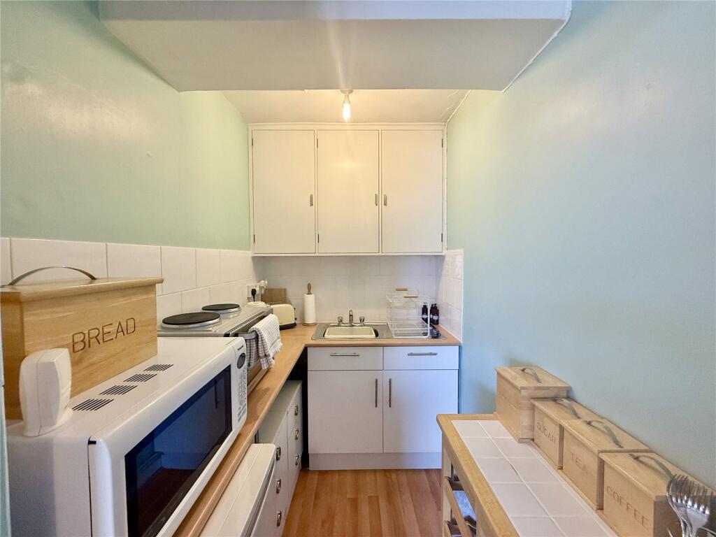 Apartment in Sefton, Liverpool City Region - View 5