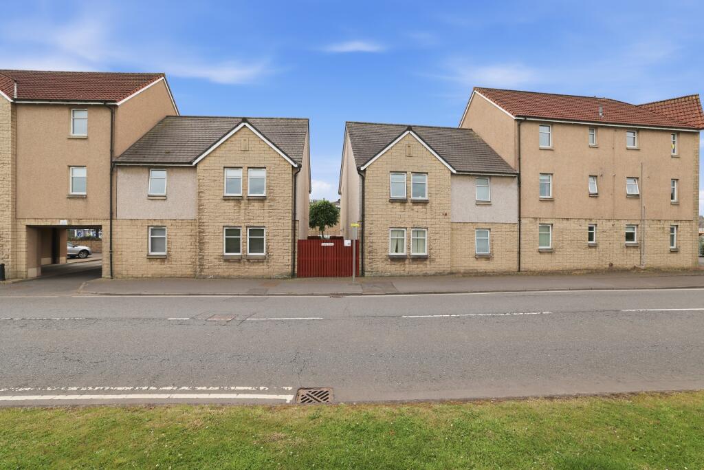Main image of property: 8 Union Court, Union Street, Bo'ness, EH51