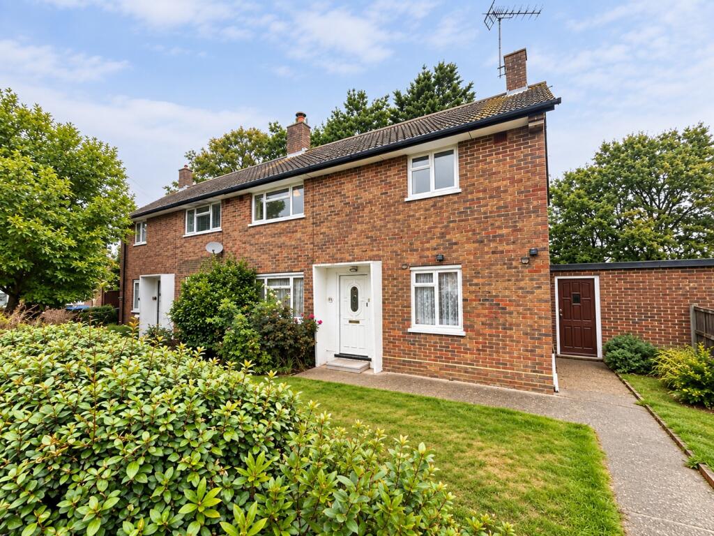 Main image of property: Princess Road, Woking, GU22 8EW