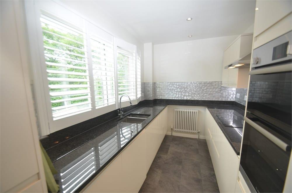 Apartment in London - View 2