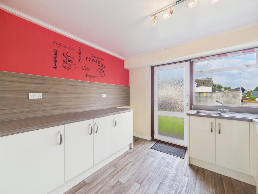 House in Perth - View 4