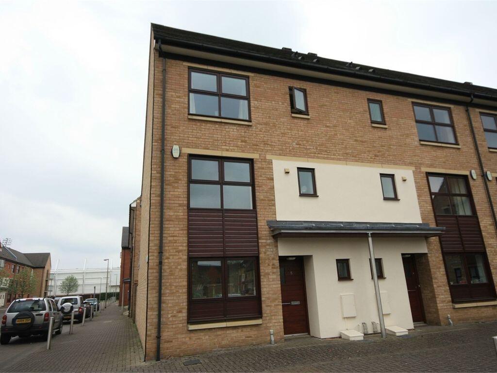 Main image of property: Tower Square, Northampton, Northamptonshire, NN5