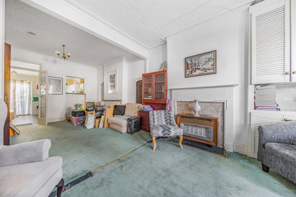 House in London - View 3