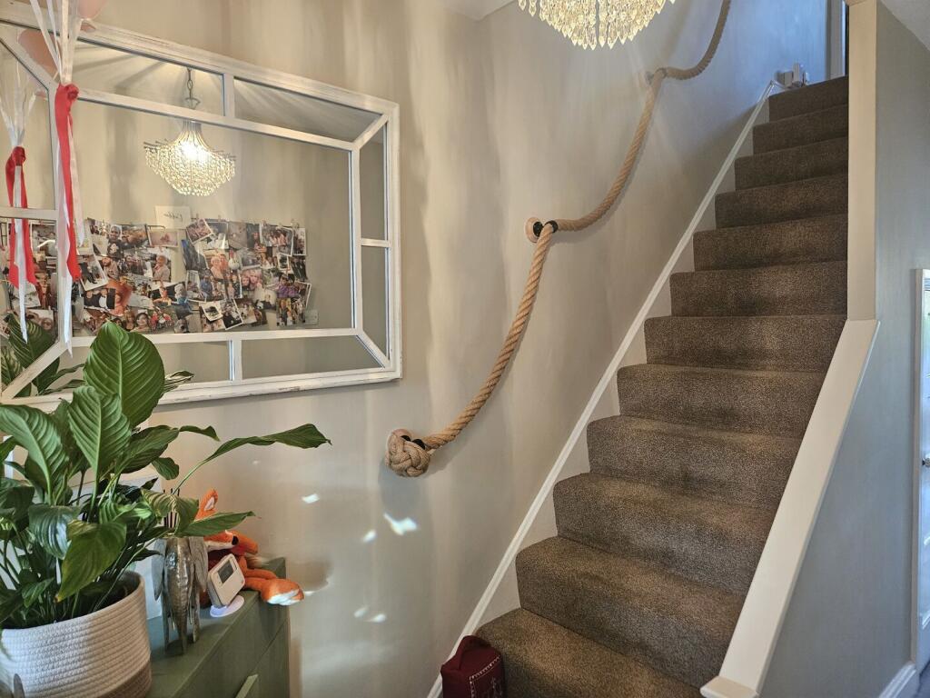House in Walsall, Pheasey - View 5