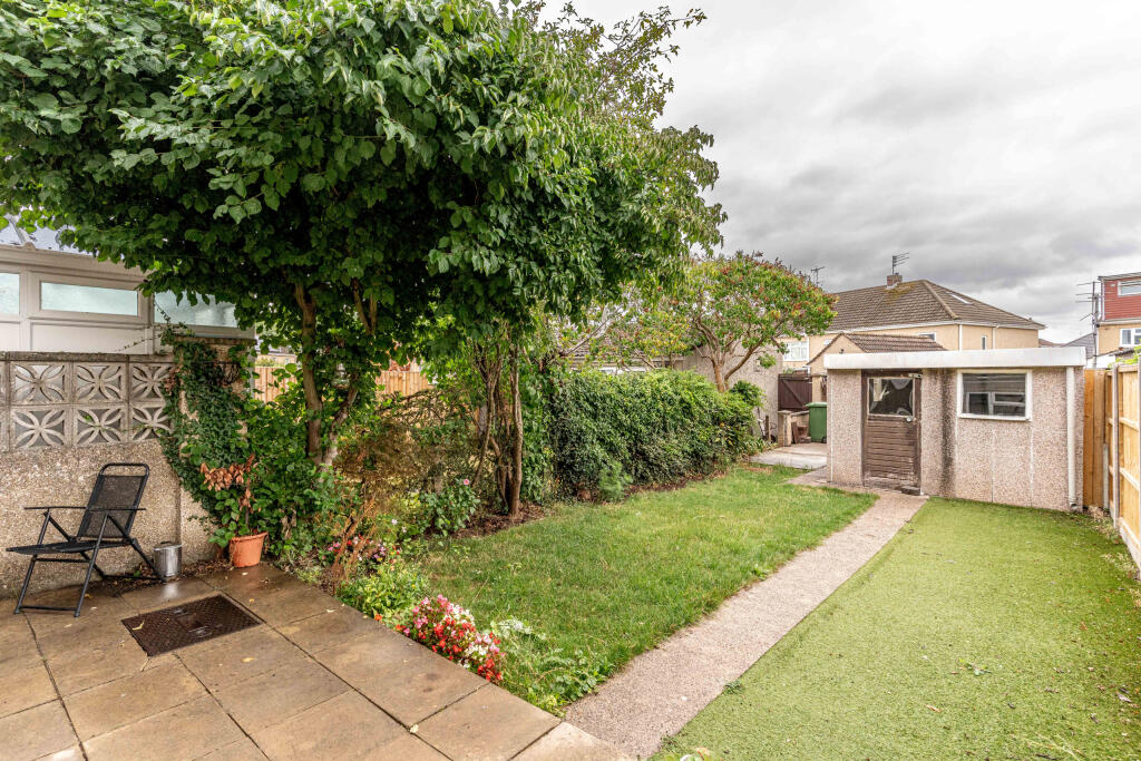 Queensholm Crescent, Bromley Heath photo 4