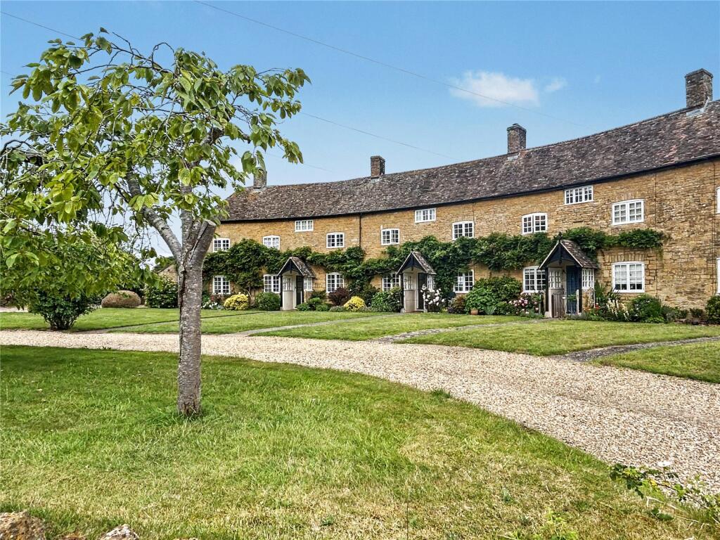 Main image of property: The Crescent, Compton Pauncefoot, Yeovil, Somerset, BA22