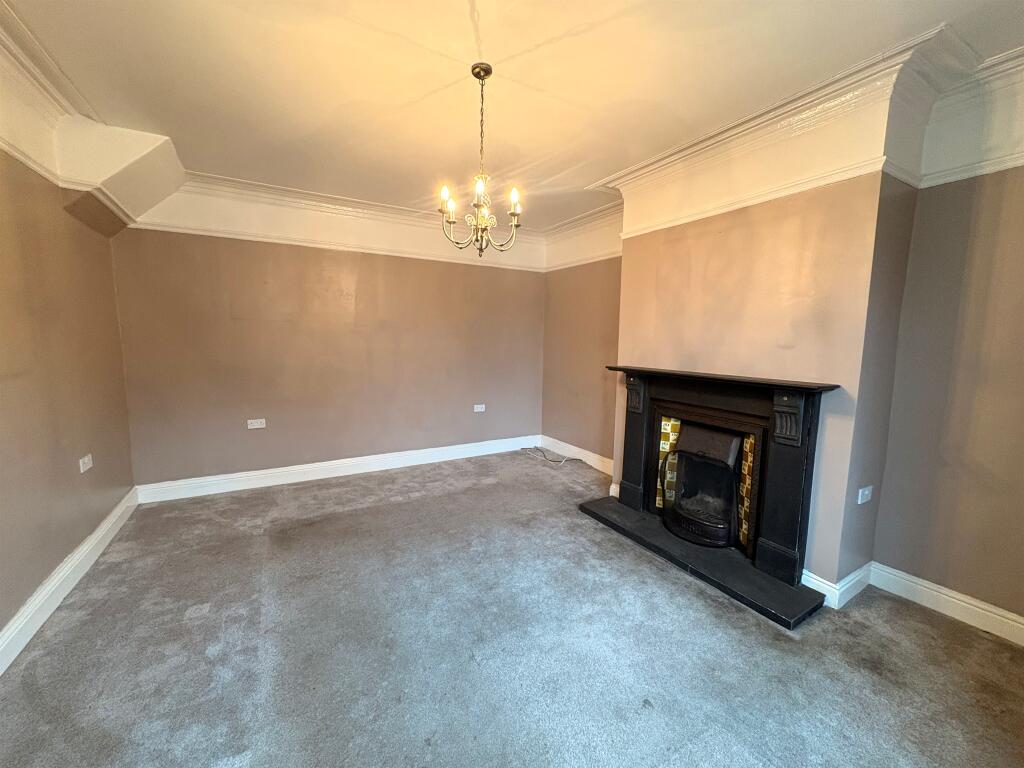 House in Calderdale, Friendly - View 2
