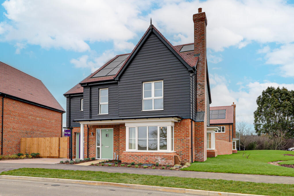 Main image of property: Oak Drive, Codicote, SG4