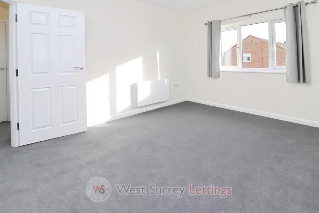 Apartment in Kingston upon Thames - More