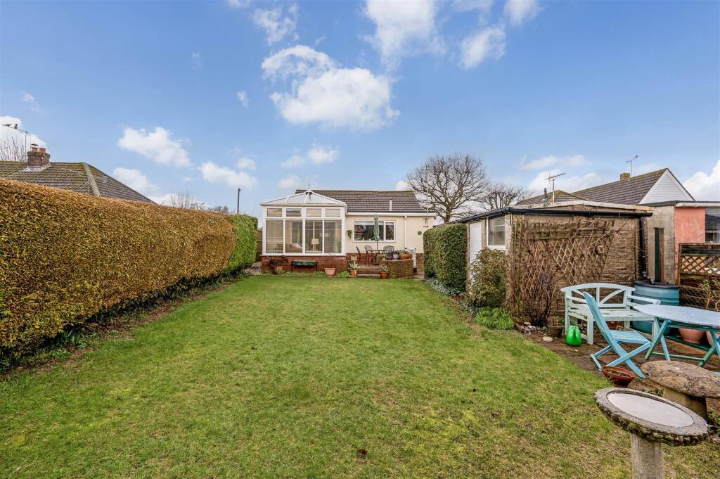 House in Clanfield - View 2