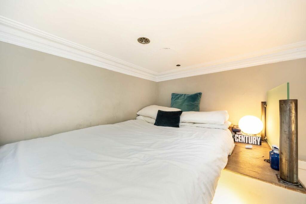 Ladbroke Grove, North Kensington photo 4