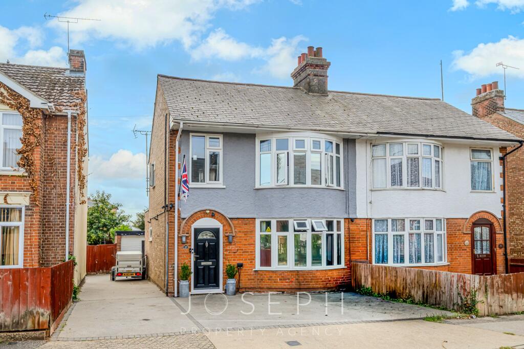 3-bed semi-detached on Benacre Road, Ipswich, IP3, £300,000